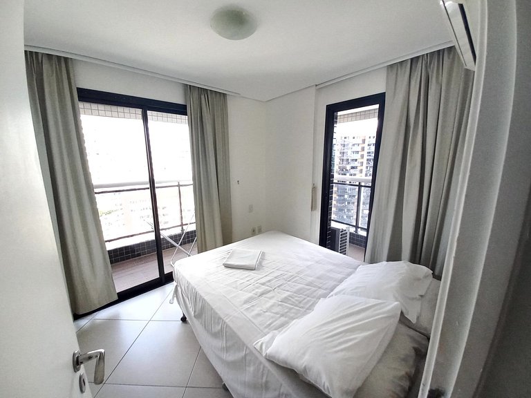 Sea View on the Waterfront | 2 Bedrooms | Balcony