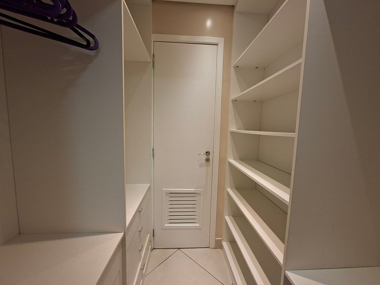 Landscape 2 Bedrooms Ocean View Air Conditioned Parking Wifi