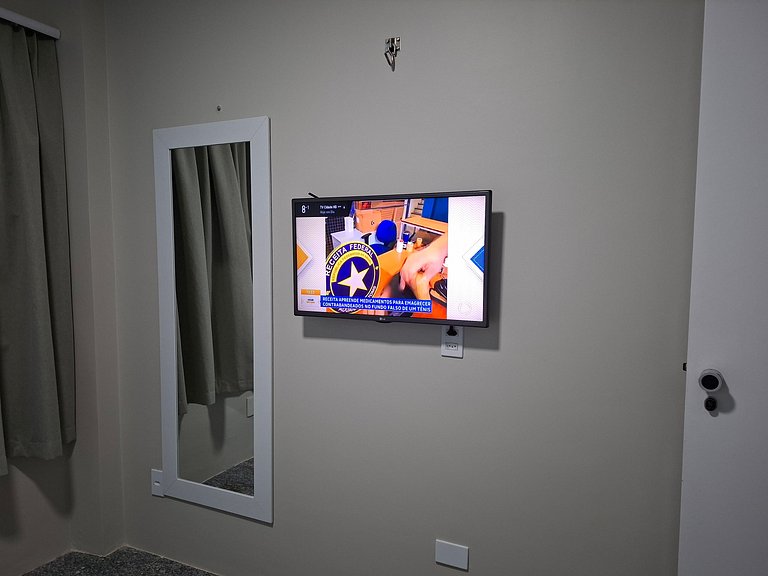 Meireles Seafront Apartment for 4 | Parking | WiFi
